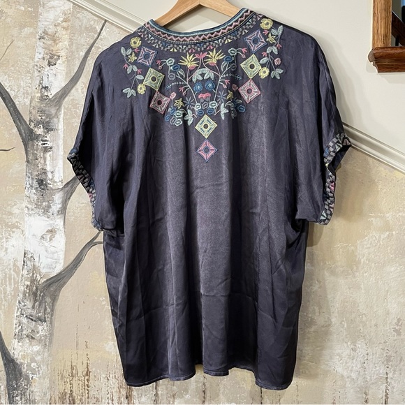 NWT!•Johnny Was•Embroidered Blouse•Lace Up V-Neck•Oversized - Picture 6 of 10